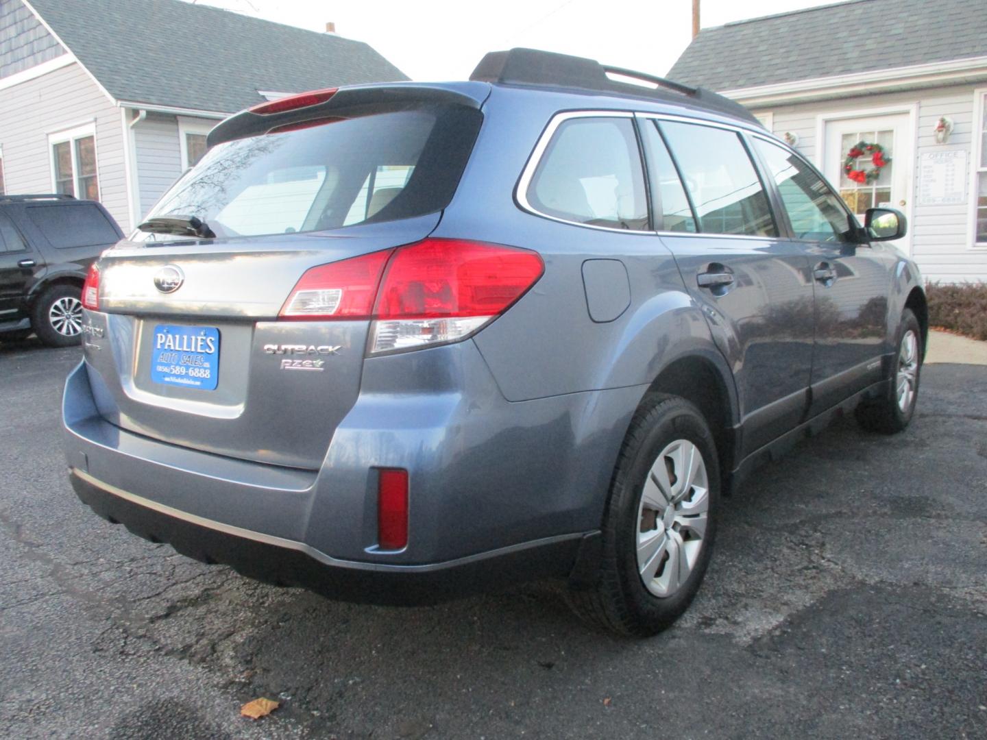 2013 Subaru Outback 2.5i (4S4BRBAC5D3) with an 2.5L H4 DOHC 16V engine, AUTOMATIC transmission, located at 540a Delsea Drive, Sewell, NJ, 08080, (856) 589-6888, 39.752560, -75.111206 - Photo#6